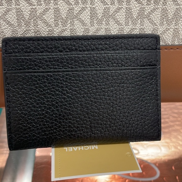 MICHAEL KORS
Reed Large Pebbled Leather Card Holder Case Wallet 
COLOR BLACK
NWT - Picture 6 of 16